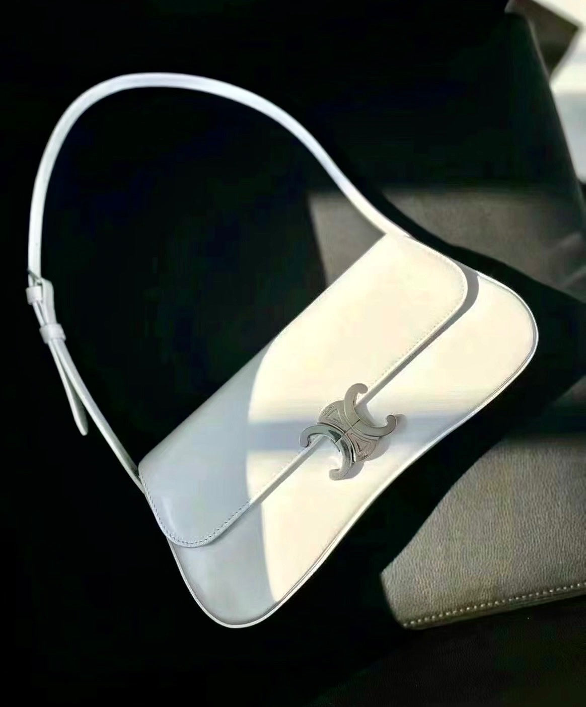 Lola styles M bag