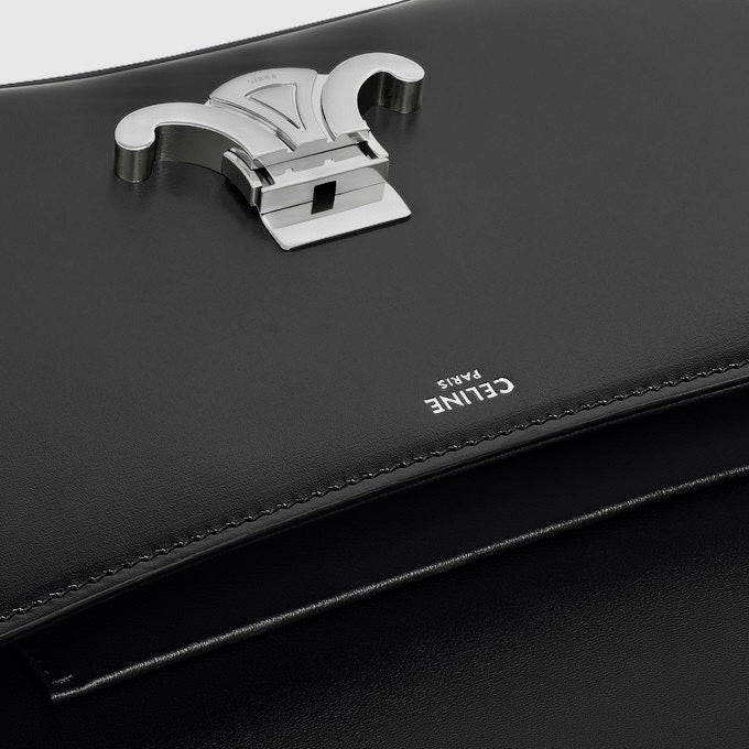 Lola styles M bag