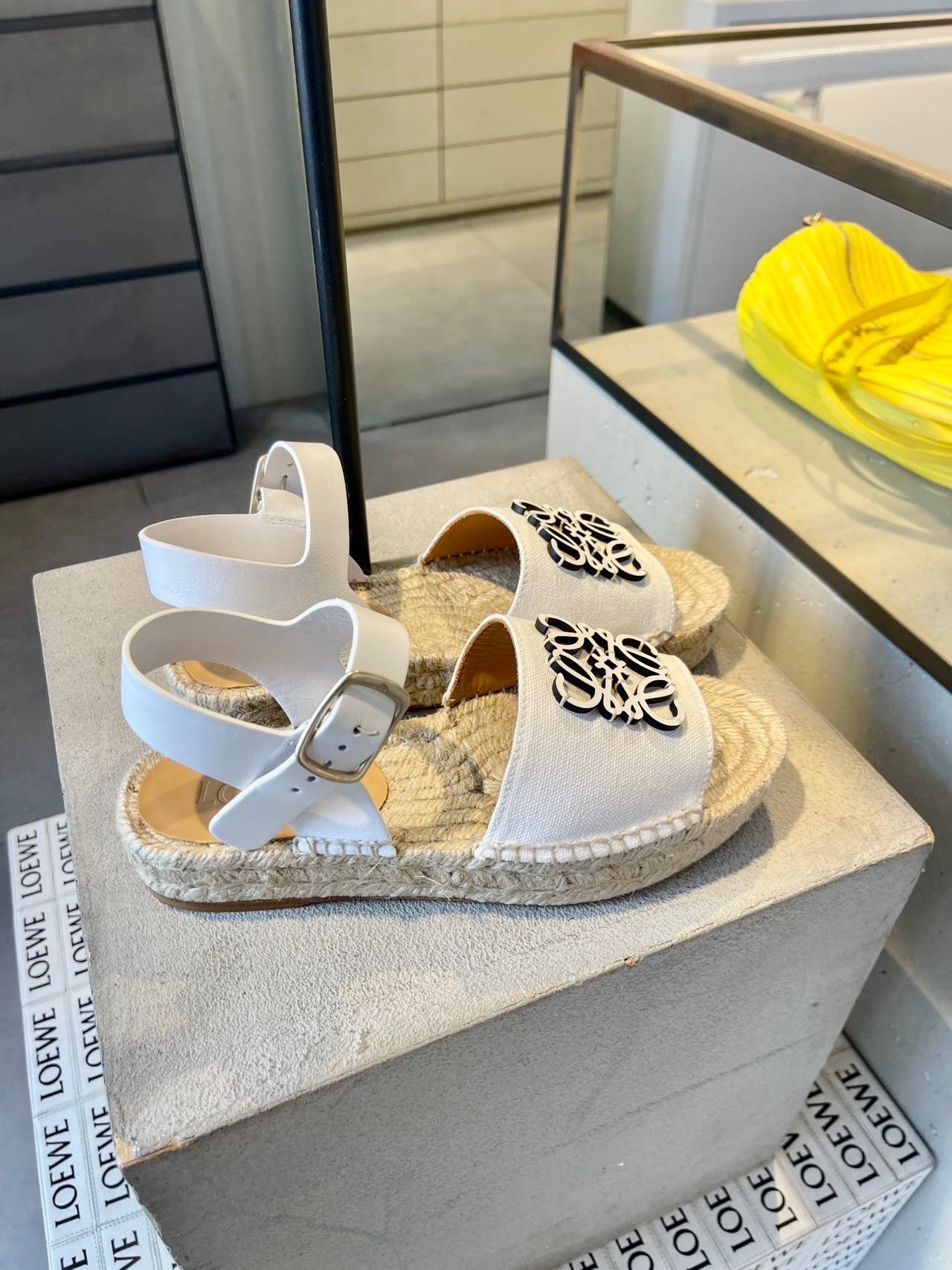 Comfy beige Sandals