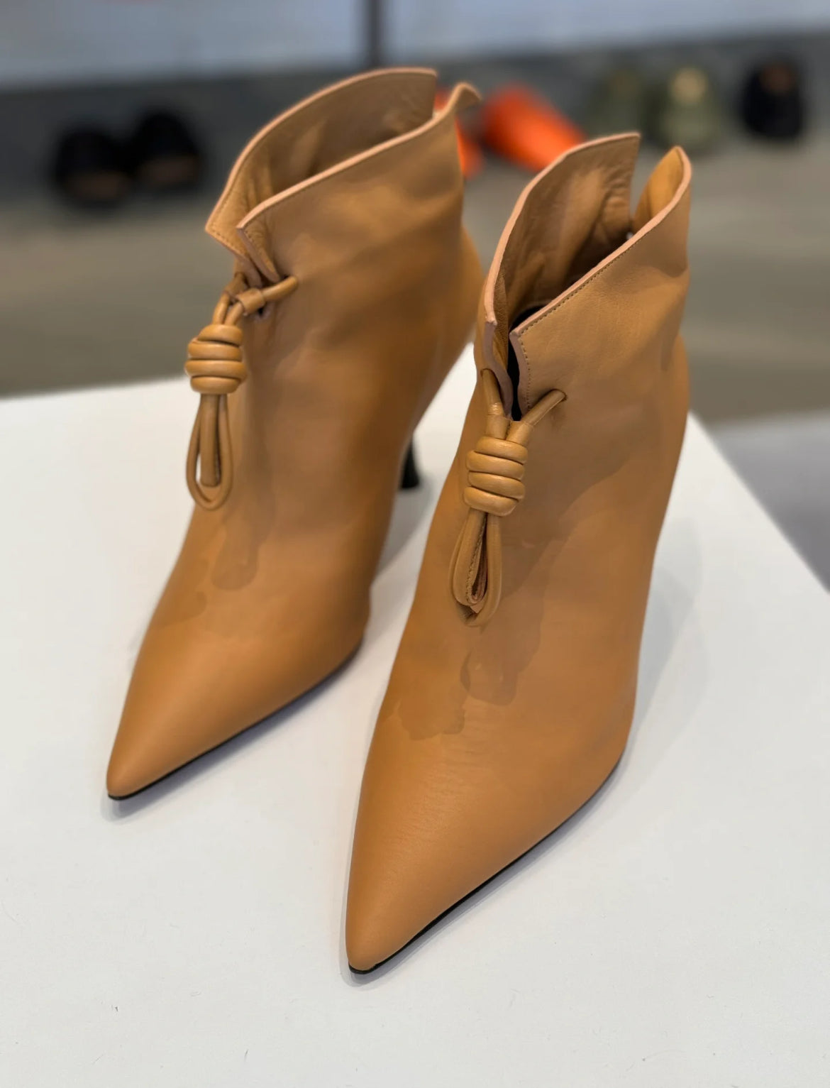 *Point Boots