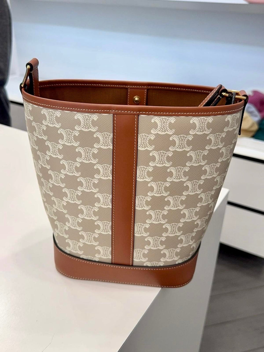 Cream Bucket Small Bag