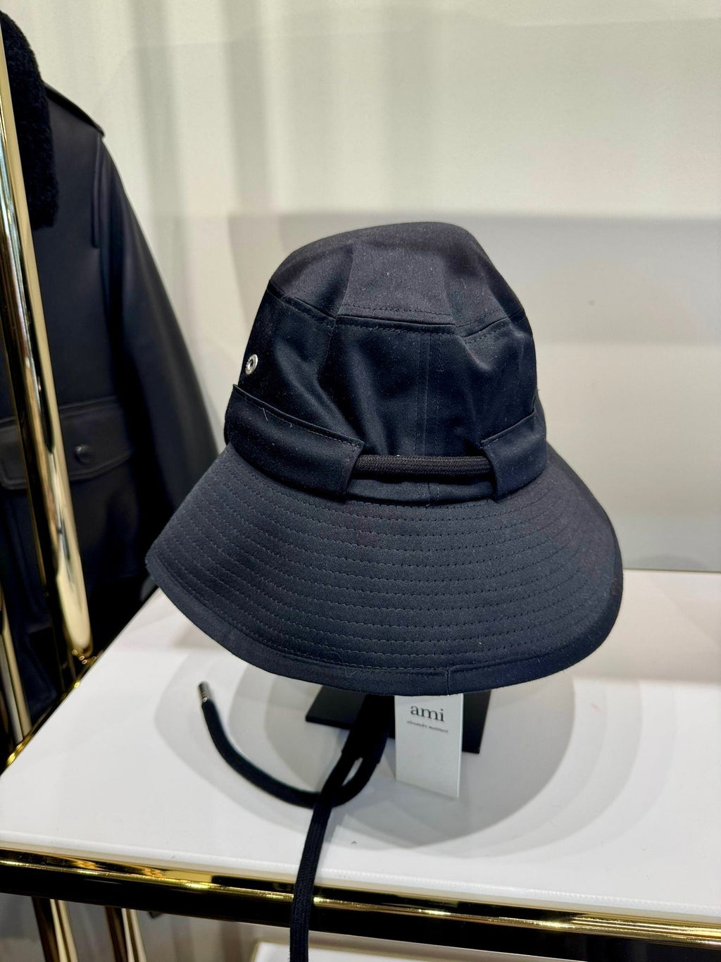 Heart Bucket hat